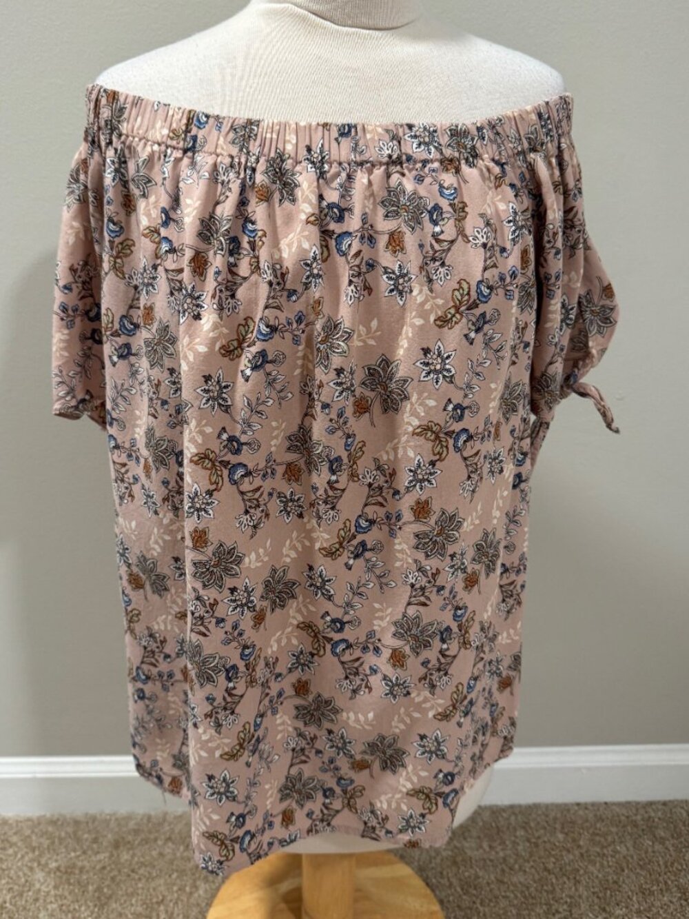 Womens Medium Urban X Off The Shoulder Floral Blouse Dusty Rose Boho Tie Sleeve